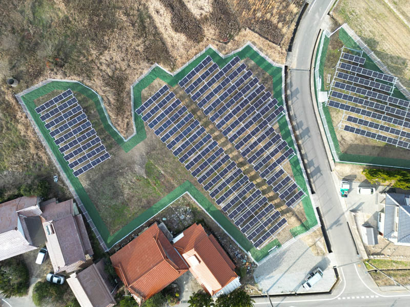 1.97 MW-Perancis Agrovoltaik: Tenaga Suria dan Pertanian